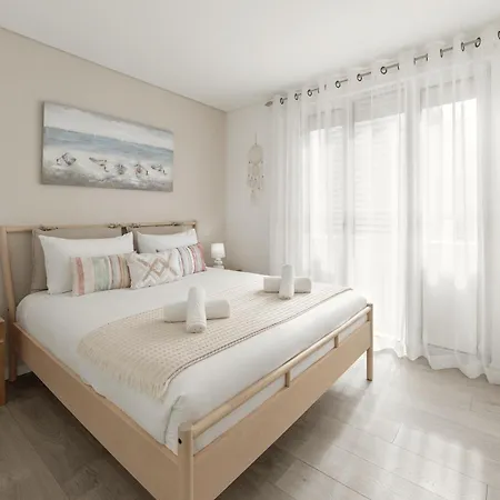 Atlantic Pearl Назаре